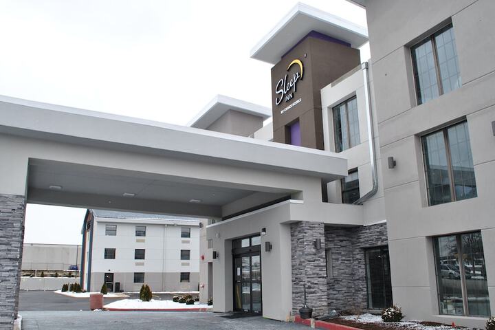 Hotel 5 of 67
