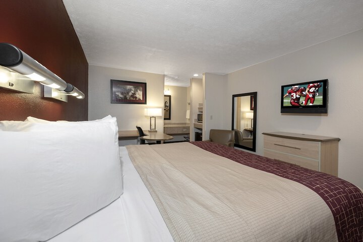 Room 28 of 54