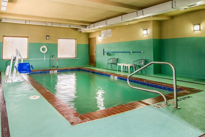 Pool 5 of 30