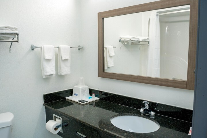 Americas Best Value Inn Donaldsonville