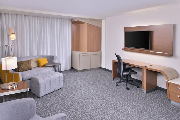 Courtyard by Marriott Columbus Grove City
