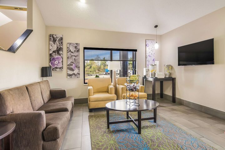 Hotel Interior 11 of 38