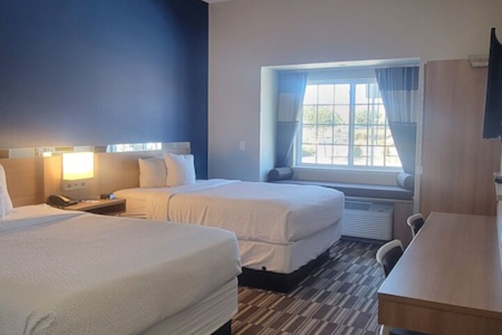 Room 7 of 30