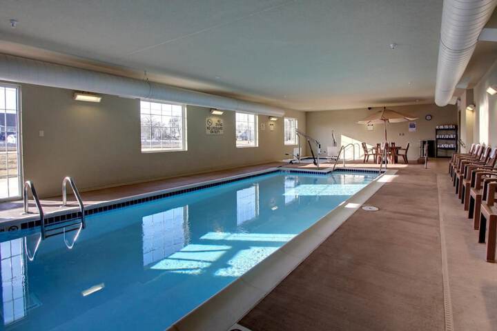 Pool 4 of 35