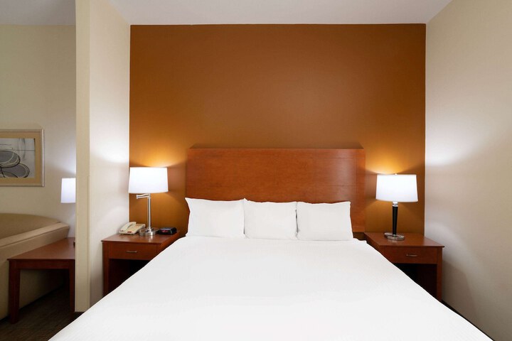 Room 21 of 28