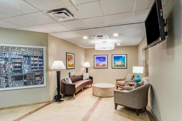 Candlewood Suites Hattiesburg by IHG