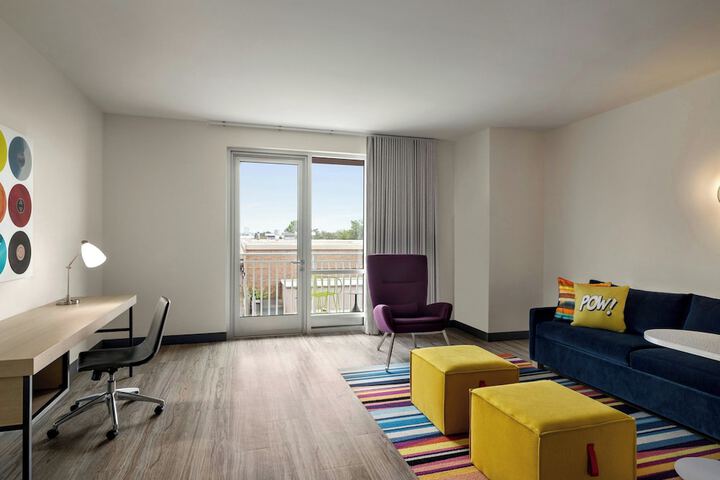 Room 19 of 64