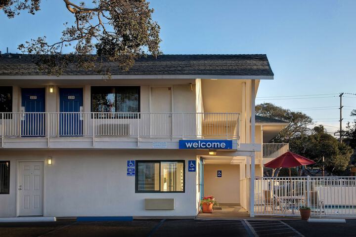 Hotel 4 of 27