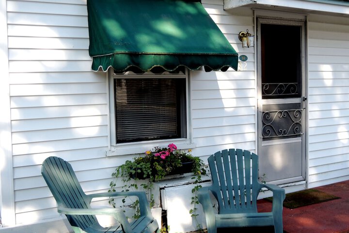Shorelands Guest Resort and Cottages