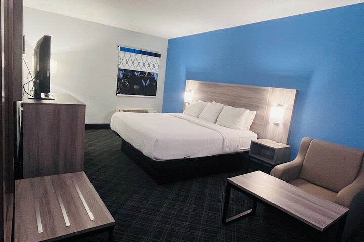 Room 18 of 50
