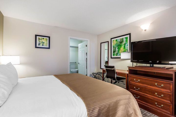 Room 34 of 58
