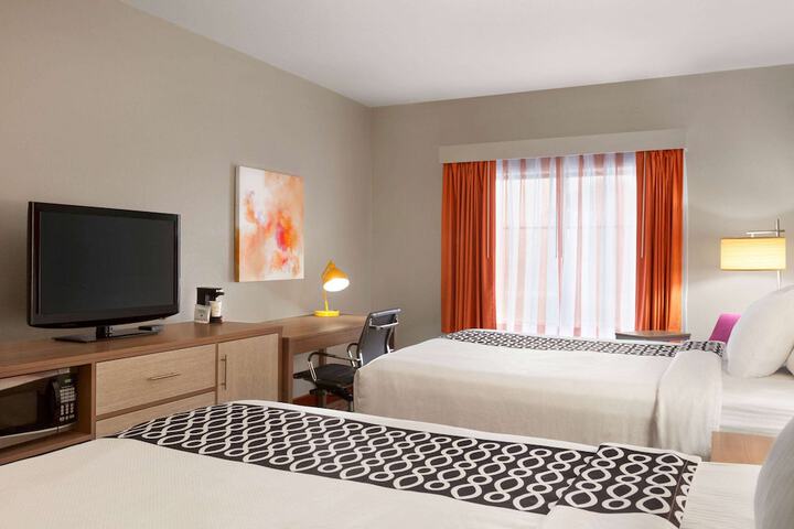 Room 14 of 27