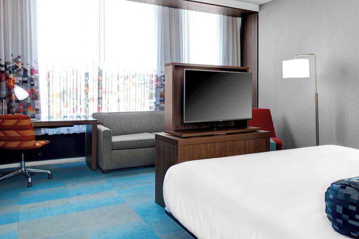Room 8 of 40