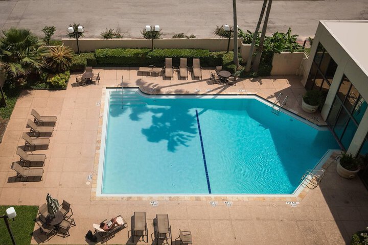 Pool 4 of 53