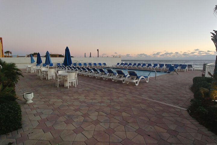 Pool 16 of 105