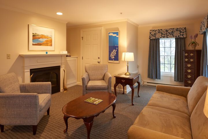 Room 46 of 77