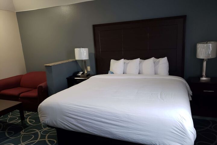 Room 36 of 40