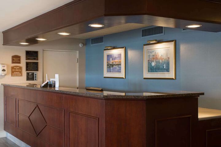 Hotel Interior 7 of 33