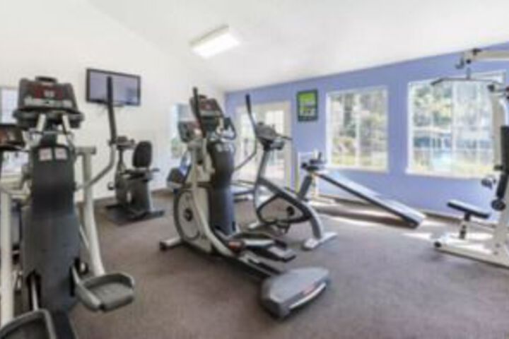 Global Luxury Suites in Downtown San Ramon