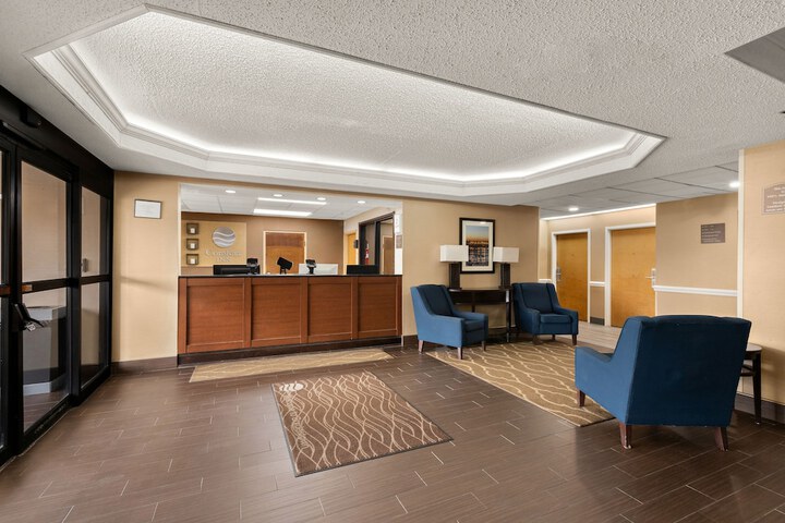 Hotel Interior 6 of 35