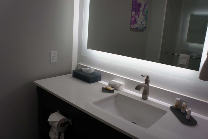 Room 14 of 33