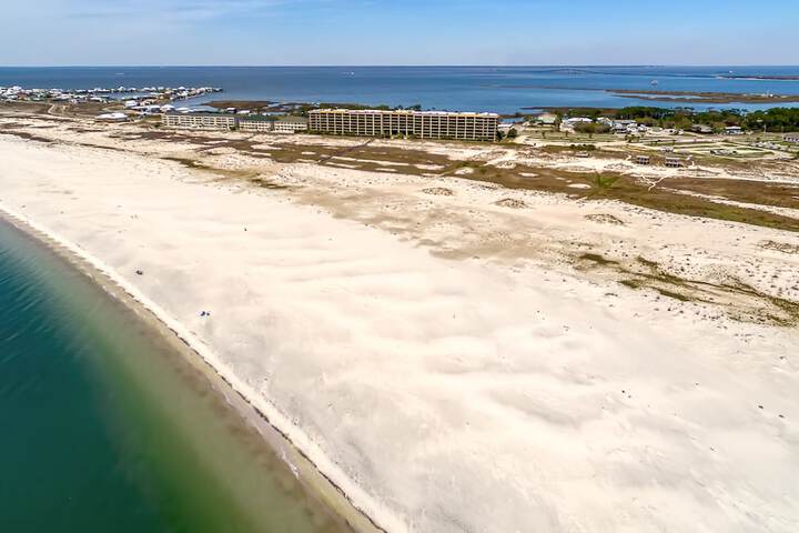 Calm Seas - Holiday Isle #119 - Tremendous Views a Beautiful Gulf Front Pool, A Heated Indoor Pool, Jacuzzi, Steam Room, & Gulf View Fitness Center. 2 Bedroom Condo by RedAwning