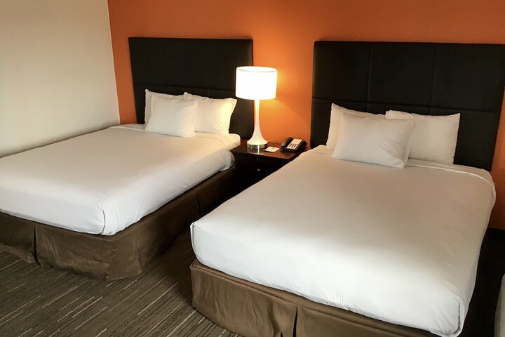 Room 13 of 21