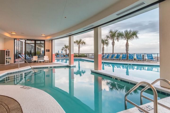 Hampton Inn & Suites Orange Beach / Gulf Front