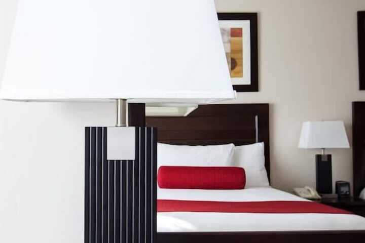 Room 8 of 34