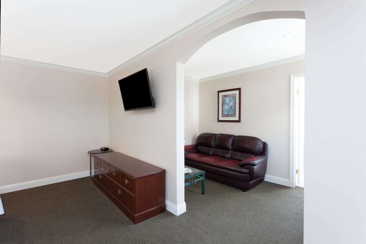 Room 11 of 47