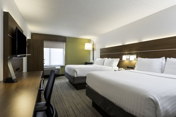 Room 7 of 24