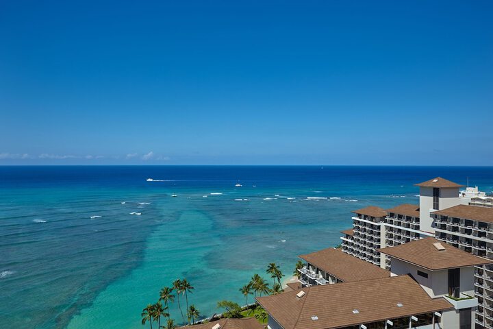 Halepuna Waikiki by Halekulani