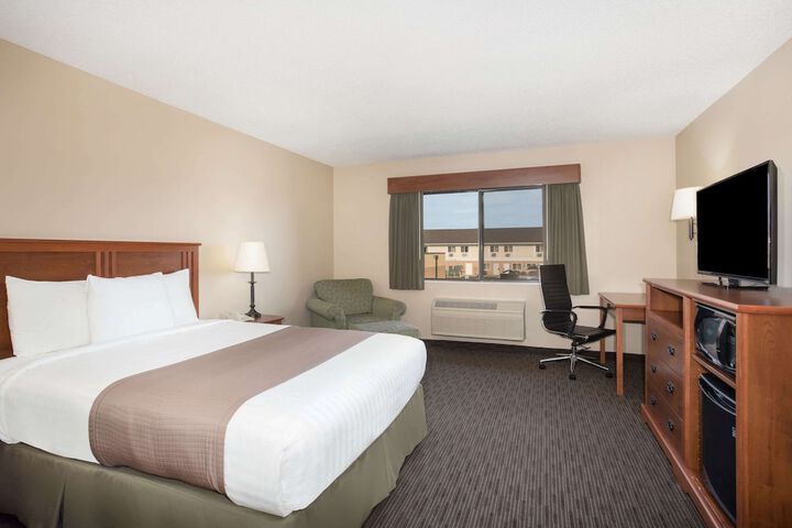 Room 21 of 28
