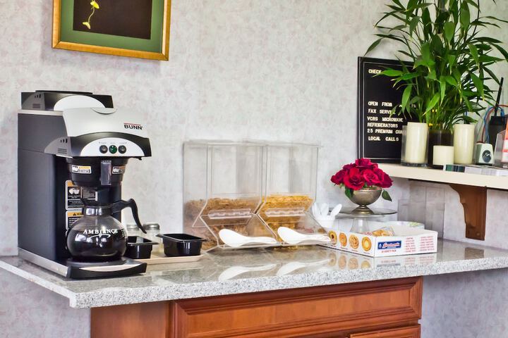 Breakfast/Coffee Service 28 of 29