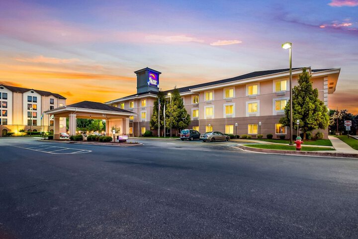 Hotel 1 of 39