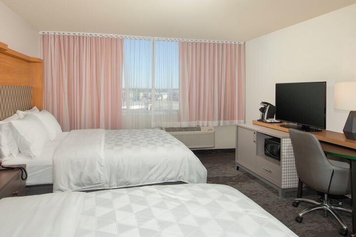 Room 51 of 116