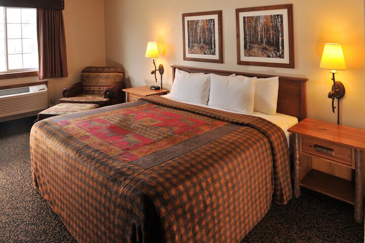 Cedar Creek Hotel Wausau - Rothschild