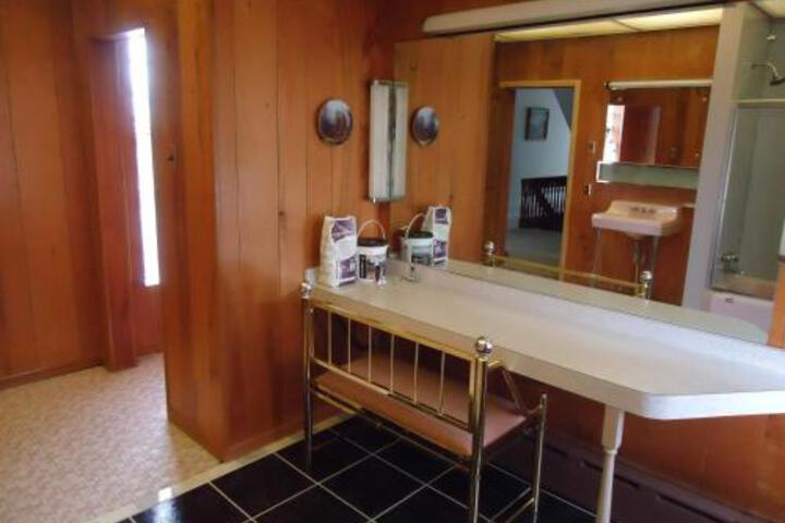 Fox Castle Bed and Breakfast