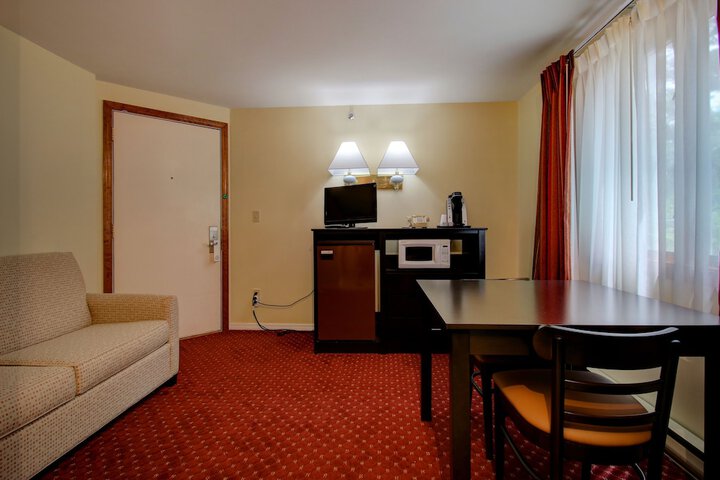 Room 40 of 93