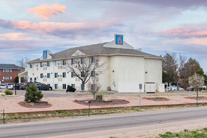 Hotel 4 of 58
