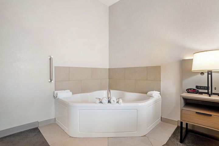 Comfort Inn & Suites Slidell - New Orleans Area