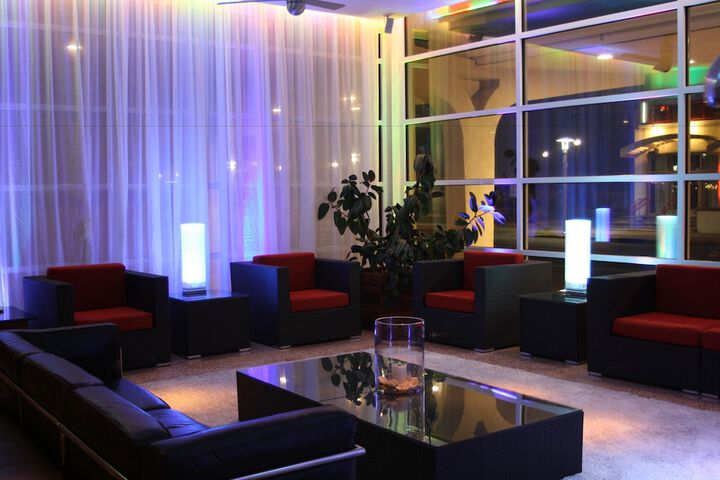 Hotel Interior 10 of 24
