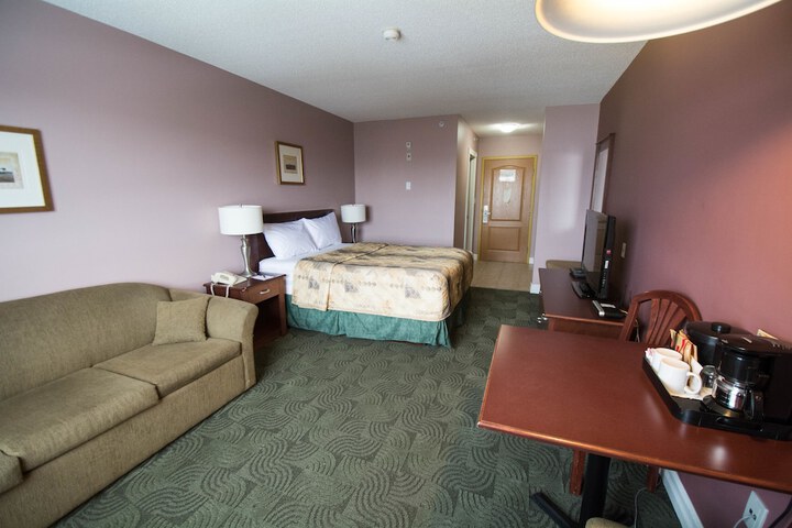 Room 8 of 22