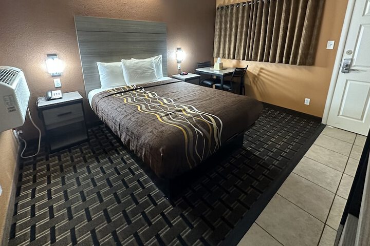 New Corral Motel