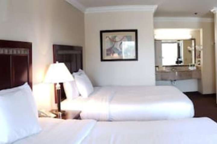 Room 32 of 42