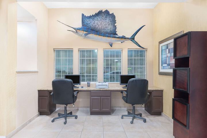 Business Center 25 of 25
