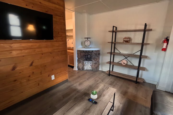 Room 47 of 66