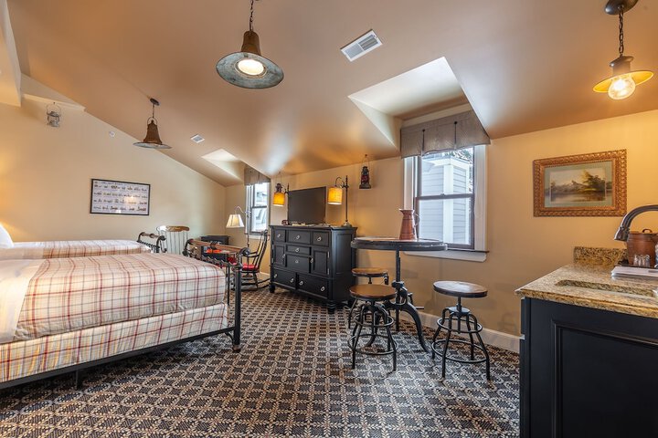 Room 68 of 148