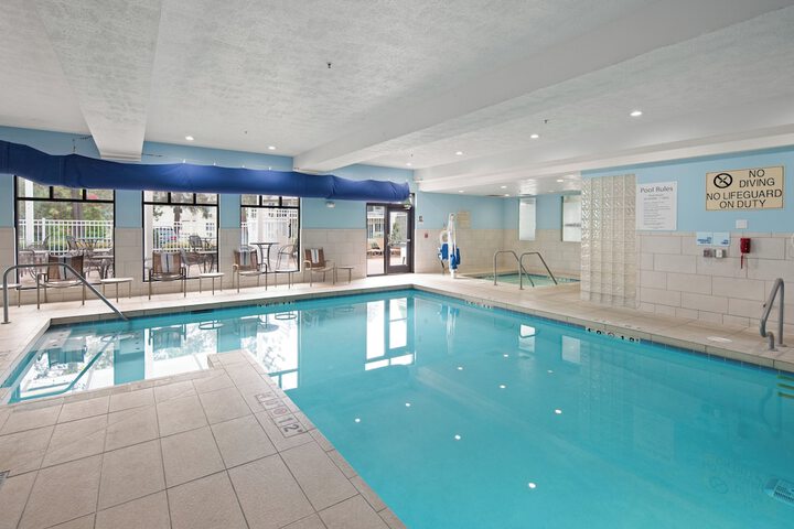 Holiday Inn Express & Suites Interstate 90 by IHG