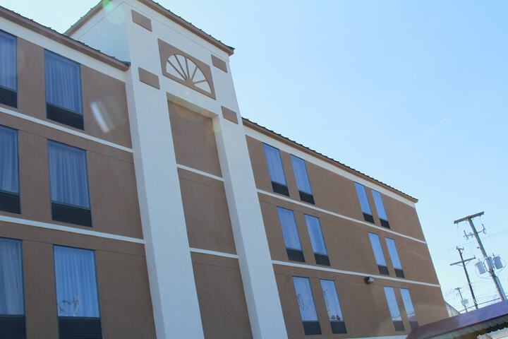 Hotel 3 of 57